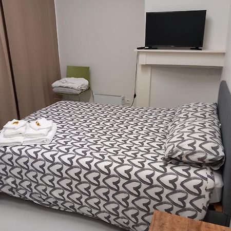 ヴァーヴル Chez Jean-Claude Bed & Breakfast エクステリア 写真